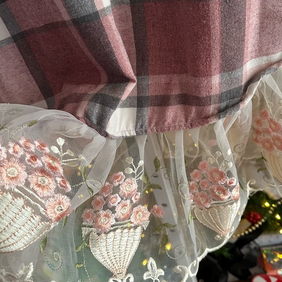 Juniors Glamor Flannel with Embroidered Lace Mesh - Picture 4 of 4